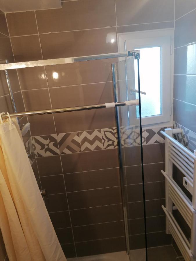 1 Chambre Pour 2 Personnes "Chez L'Habitant" Maison Possede Un Petit Chien Quincy-Voisins Εξωτερικό φωτογραφία