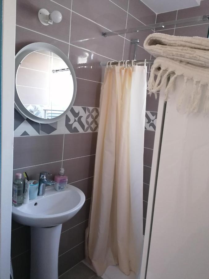 1 Chambre Pour 2 Personnes "Chez L'Habitant" Maison Possede Un Petit Chien Quincy-Voisins Εξωτερικό φωτογραφία