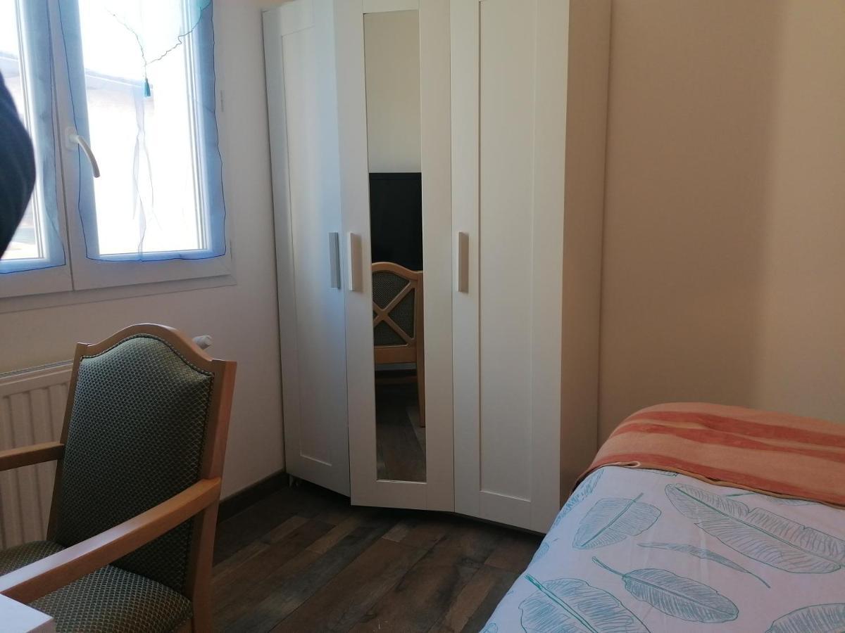 1 Chambre Pour 2 Personnes "Chez L'Habitant" Maison Possede Un Petit Chien Quincy-Voisins Εξωτερικό φωτογραφία
